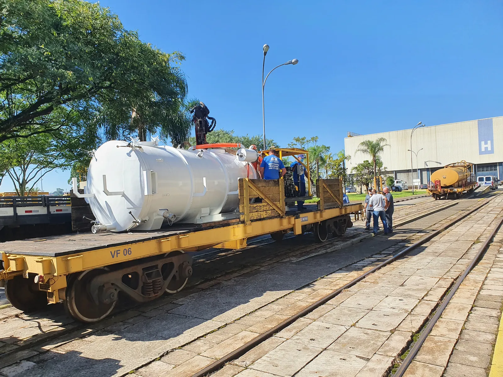 Metrô de São Paulo — Oito anos cuidando do transporte mais usado da cidade — enquanto todo mundo dorme