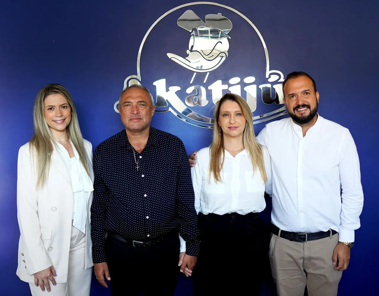 A família à frente do Grupo Akatijú: Agnaldo, Kátia, Júnior e Karen